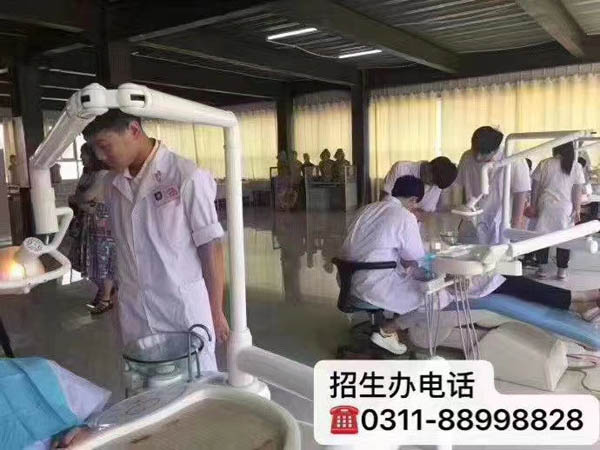 其他學校不上了如何轉學到石家莊天使護士學校