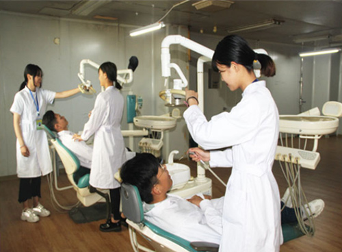 初中畢業證男生推薦專業