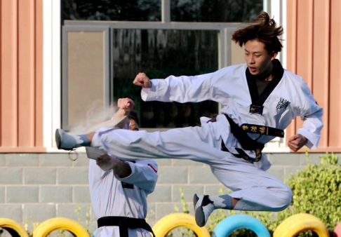 學體育專業、武術專業選哪所學校？石家莊教聯職中給你答案