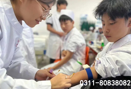 家門口優質醫學院校，河北同仁中專招生進行中